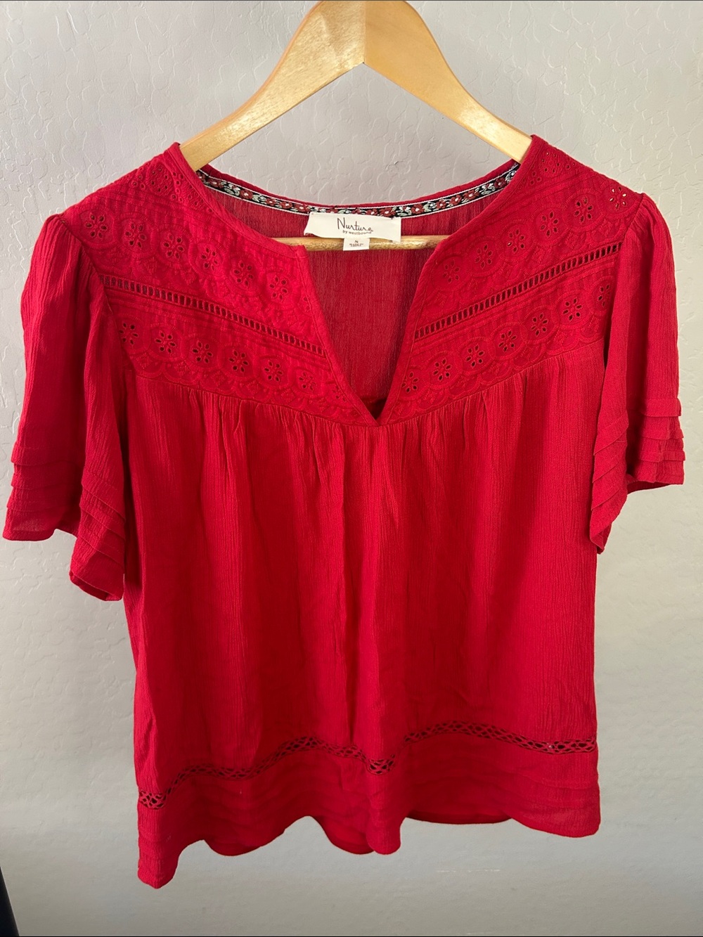 Nurture by Westbound Embroidered Boho Peasant Top Size Small Red